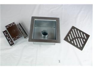 Talni sifon komplet s čelno ploščo debeline 5mm s PERFORIRANIM VZORCEM (AVTOPOVOZNO) 150x150x68mm INOX Ø30mm vertikalno