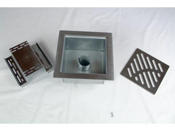 Talni sifon komplet s čelno ploščo debeline 5mm s PERFORIRANIM VZORCEM (AVTOPOVOZNO) 150x150x68mm INOX Ø30mm vertikalno